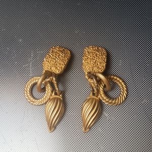 Blanca vtg clip earrings textured gold ring drop